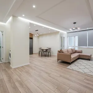 https://lucas-central-home.hotels-in-tirana.com