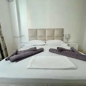 https://apt-ax-lovely-and-central.hotels-in-tirana.com